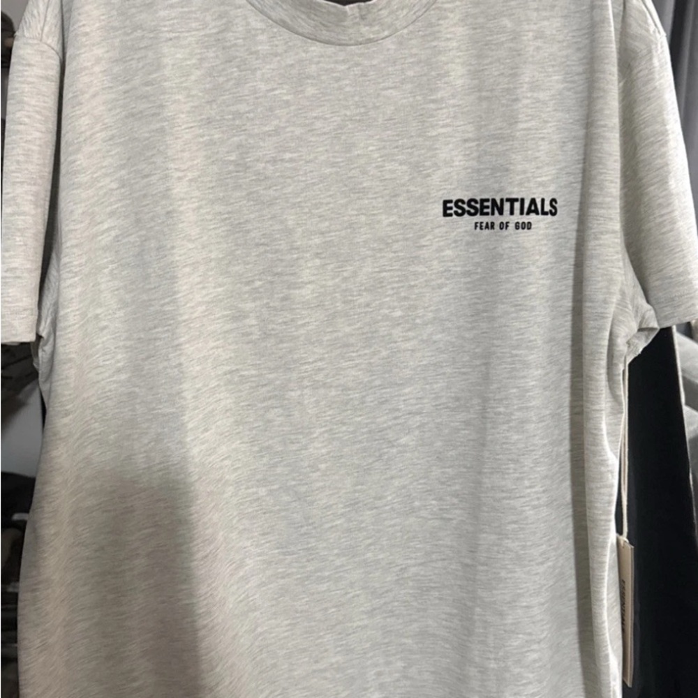 Essentials Fear Of God Light Oatmeal Short Sleeve Tee size S. Fits like a Medium